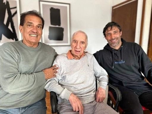 Carlos Bilardo y "una hermosa tarde con charlas y risas" con el Tecla Farías y el inseparable Miguel Lemme