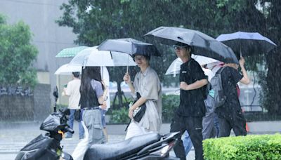 15縣市雷雨狂炸！雙北淹水1級警戒 大安、信義區時雨量破百