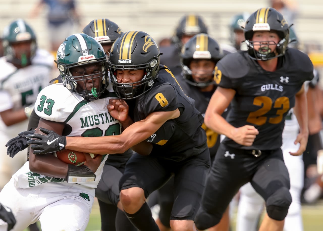 Staten Island HS football: Big plays catapult MSIT to season-opening win over Truman (photos)