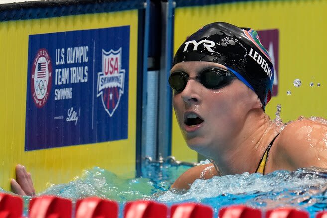 Maryland swimmer Katie Ledecky dominates in the 1500 freestyle at Olympic trials