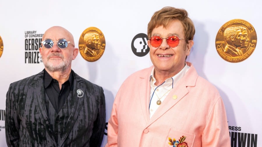 Elton John puts personal wardrobe on eBay for AIDS Foundation