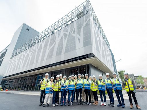 微軟大型資料中心落腳桃園 張善政：市府已運用微軟AI工具推動業務 - 自由財經