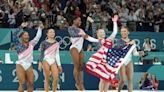 Simone Biles, US gymnastics teammates leaned on each other to win this Olympic gold medal