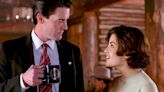 Twin Peaks Cast Members Reunite, 'Feelin' All the Feels' — See Photo