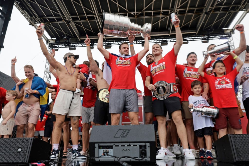 Florida Panthers’ championship parade and rally on Fort Lauderdale Beach | PHOTOS