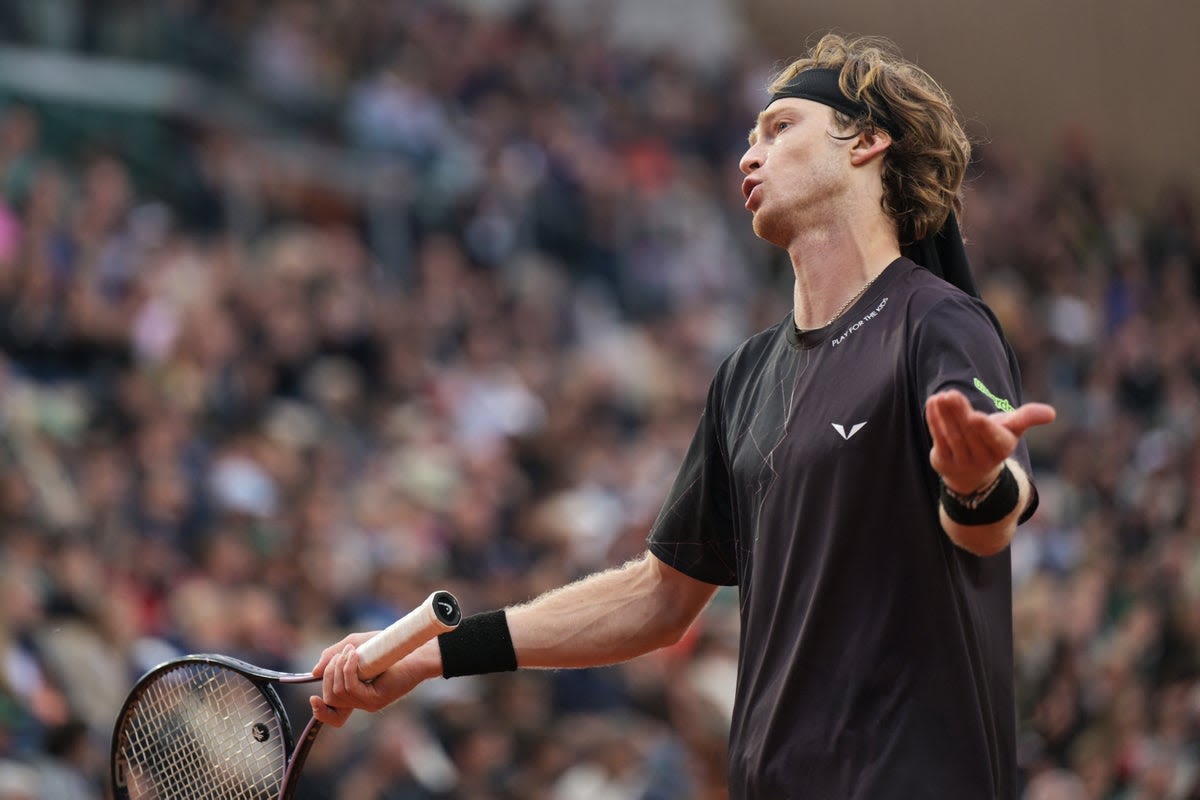 French Open LIVE: Latest tennis scores and results as angry Andrey Rublev out plus Andy Murray in action