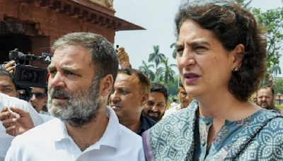 Rahul, Priyanka Gandhi Rush To Wayanad To Assess Landslide Damage