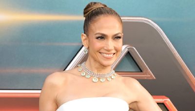 ¿Y Ben Affleck? Jennifer Lopez deslumbra en la premier de su película sin su esposo