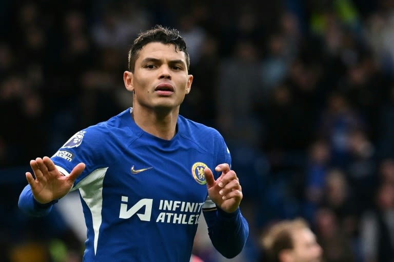 Tearful Thiago Silva to leave Chelsea at end of season