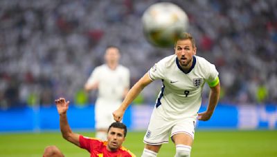 England's Harry Kane and Spain's Dani Olmo end Euro 2024 in a 6-way tie for Golden Boot top scorer