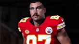 Travis Kelce dice que él y Taylor Swift están "aprendiendo" a vivir con tanta atención pública