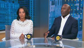 Terrell Davis opens up to GMA about being handcuffed in front of his kids on United flight