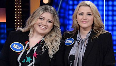 Kelly Clarkson's 2 Siblings: All About Sister Alyssa and Brother Jason