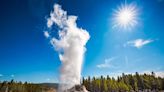 Yellowstone, cómo es el parque estadounidense con fuentes termales y géiseres que explotan ocasionalmente