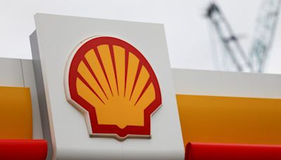 Trading houses lure top talent from BP, Shell