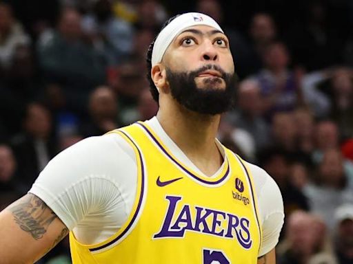 Lakers Warned About Anthony Davis Trade Demand After Redick Hire