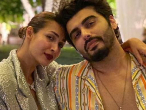 Amid Break Up Rumours With Malaika Arora, Arjun Kapoor's Cryptic Post About 'Pain' & 'Regret' Goes Viral