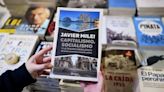 El periodista que detectó plagios en el libro de Javier Milei vive en Bariloche: «En el fondo, el problema es la transparencia» - Diario Río Negro