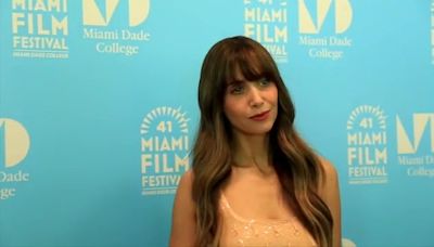 Alison Brie, Tony Goldwyn attend 41st Miami Film Festival to show new works, receive Art of Light Award - WSVN 7News | Miami News, Weather...