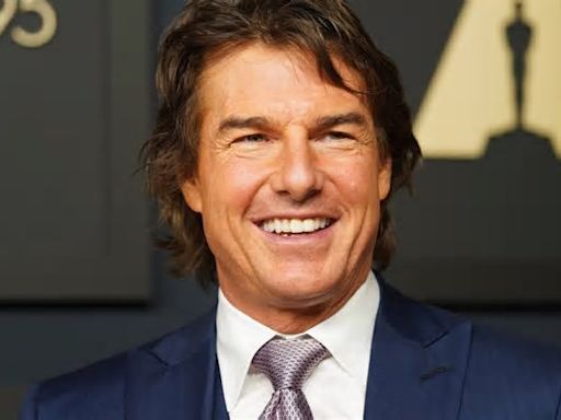Javier Milei, el último de los clones de Tom Cruise: cirugía estética controlada
