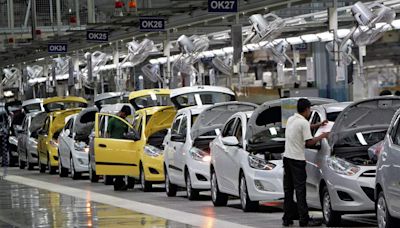 Passenger vehicle dispatches see muted growth in June - ET BrandEquity