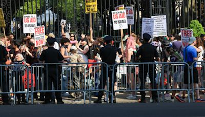 Protesters set up new encampment at Columbia, calling for divestment from Israel