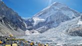 Kenyan mountaineer dies on Everest as he attempts to summit without supplemental oxygen