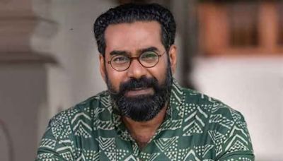 Biju Menon set to give a re-entry into Tamil cinema after 14 years