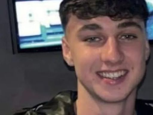 Jay Slater missing – latest: New phone footage shows teen in nightclub hours before he disappeared