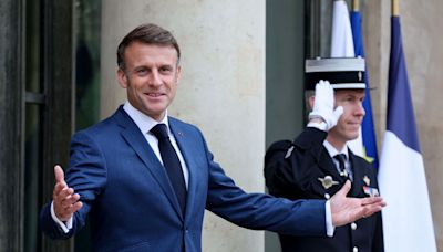 Emmanuel Macron recevra les chefs de groupe parlementaire et de parti le 23 août pour une série de consultations