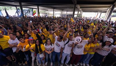 Jóvenes venezolanos enfrentan su primera elección presidencial entre desconfianza y esperanza