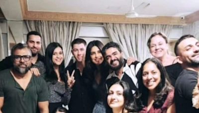 Priyanka Chopra, Nick Jonas Celebrate Siddharth Chopra's Birthday With Mannara Chopra In Mumbai - News18