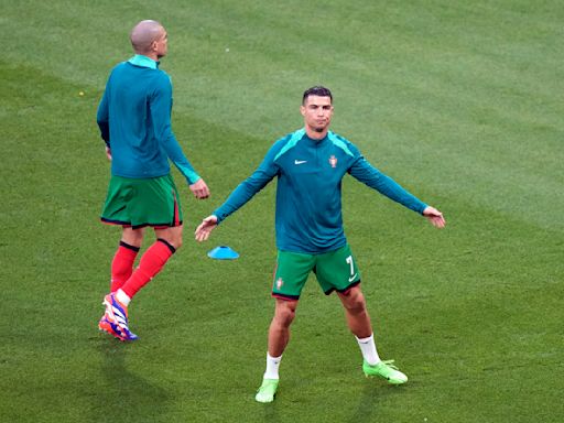 Cristiano Ronaldo, titular con Portugal. Será el primer jugador con seis Eurocopas
