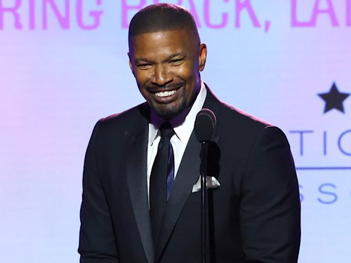 Star Sightings: Jamie Foxx, Selena Gomez and More Celebrities