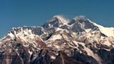 Nepal despliega una flota de drones para recoger basura del Everest