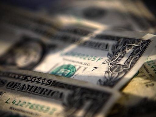 Dollar has further upside against G10 currencies - UBS By Investing.com