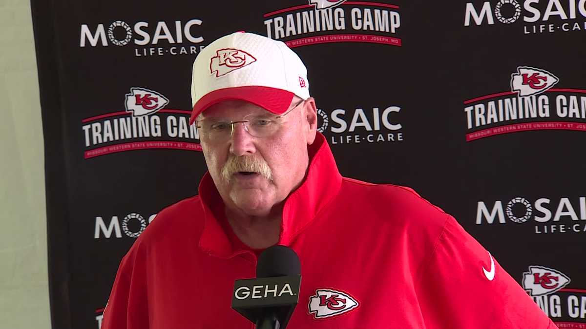 Andy Reid, Trey Smith and Drue Tranquill kick off week 2 of Chiefs training camp