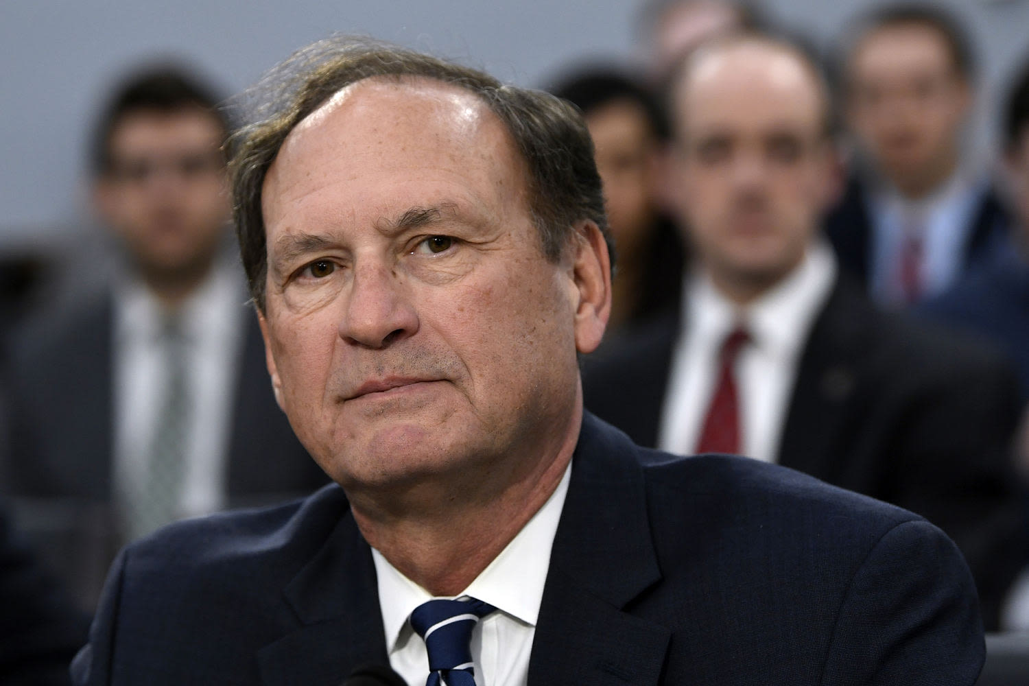 A Trump judge has just shown Alito how to recuse from a hot-button case