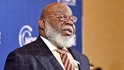 T.D. Jakes Disparaged in False and Unfounded Rumors Alongside 'Diddy' Sex-Abuse Allegations