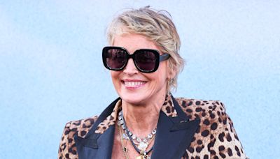 Sharon Stone s'affiche en monokini sur Instagram