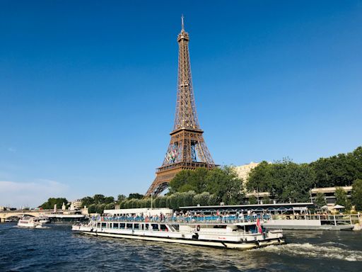 I took a scenic boat tour around Paris that stopped at all the major landmarks, and I can't believe it only cost $20