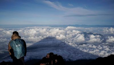 Rescuers seek to bring down bodies found on Japan's Mount Fuji