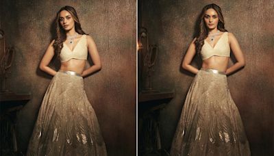 "Golden Hour" In A Metallic Lehenga Made A "Doorstep Delivery" To Manushi Chhillar