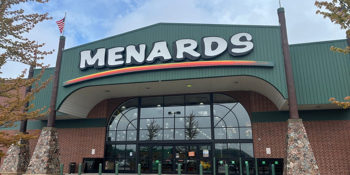 Take a look inside Menards, the Midwest home-improvement chain owned by Wisconsin's richest billionaire