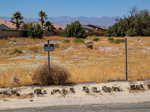 Check out these (depressing yet fascinating) photos of golf courses that closed