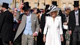 No jardim do Palácio de Buckingham, rei Charles e rainha Camilla organizam festa