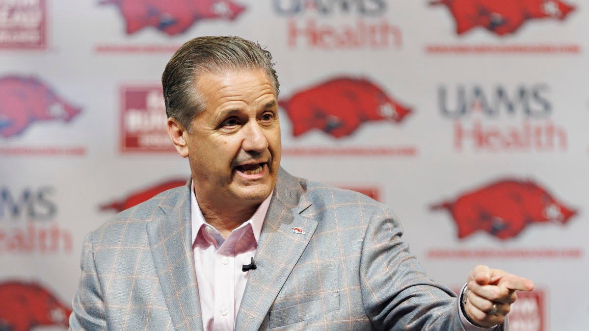 John Calipari hits ground running in Arkansas after ugly final chapter at Kentucky that 'sucks'