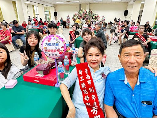 74歲方鄭烏纏 支持丈夫幫弱勢修屋