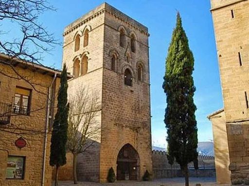 El pueblo más bonito de Álava: medieval y con más de 300 cuevas subterráneas para los amantes del vino