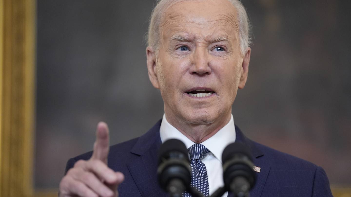 Biden details a 3-phase hostage deal aimed at winding down the Israel-Hamas war